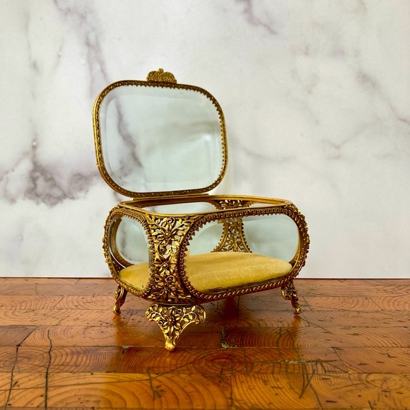 Vintage 1950s Ormolu Gilt Glass Jewelry Casket Box